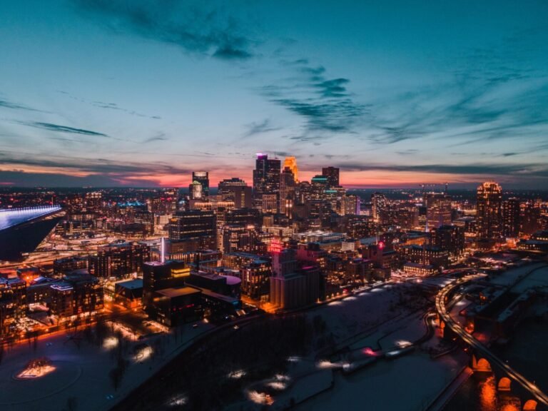 Minneapolis skyline at dusk